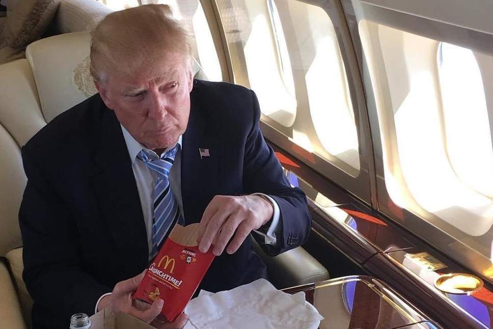 trump-eating-mcdonalds.jpg